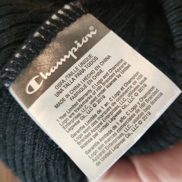 Champion beanie - Picture 2 of 2